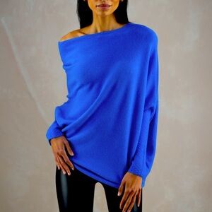 JAKI asymmetrical signature sweater - Perfect Condition